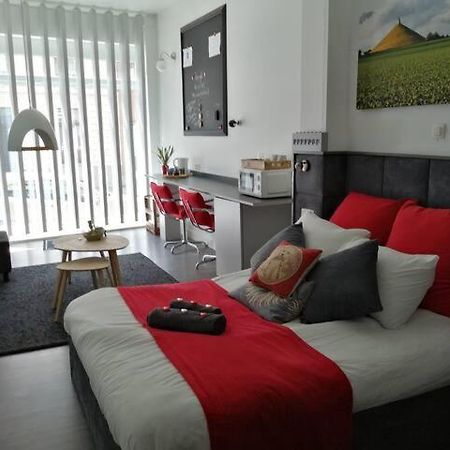 The Romantic Waterloo Lion'S Suite Braine-l'Alleud Exterior photo
